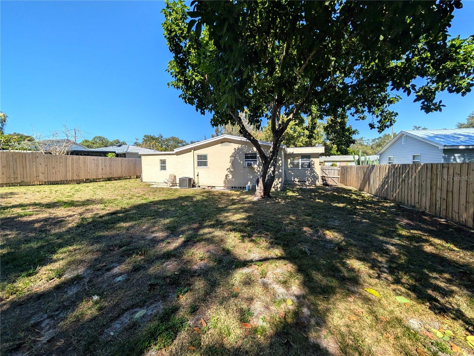 Image 6 of 24 For 219 6th Avenue Sw