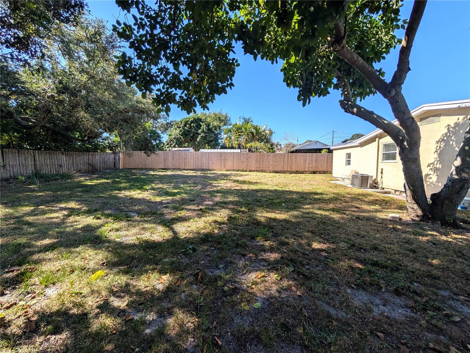 Image 7 of 24 For 219 6th Avenue Sw