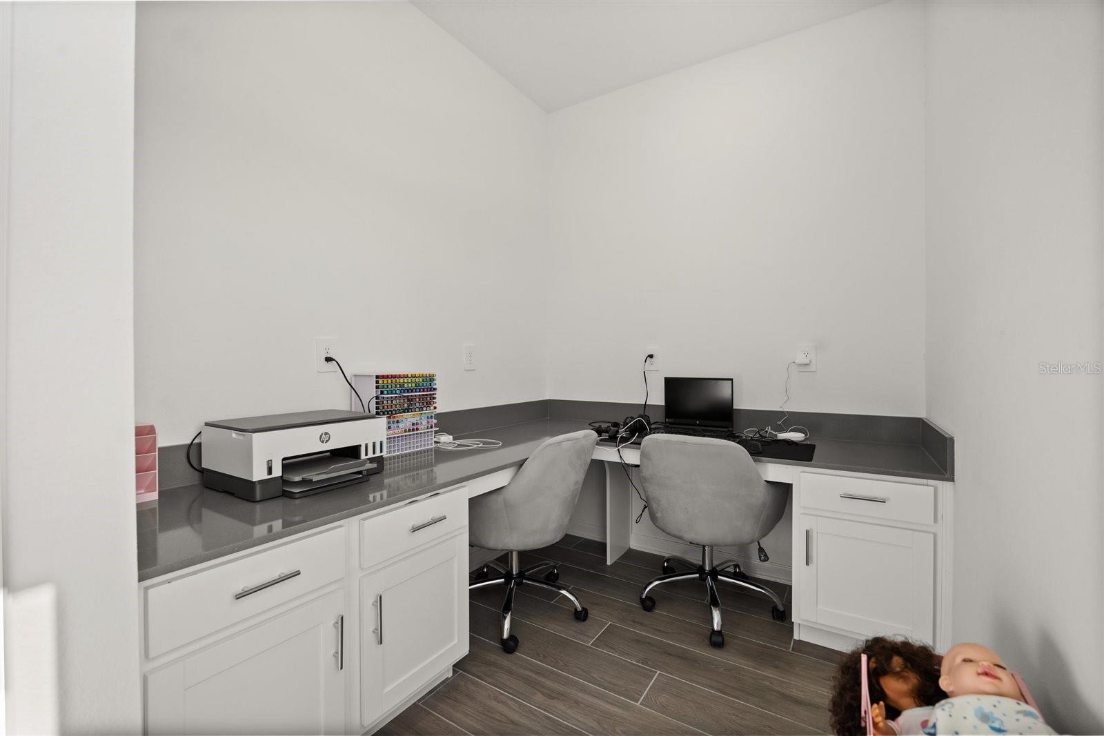 Image 17 of 36 For 11163 Great Rock Street