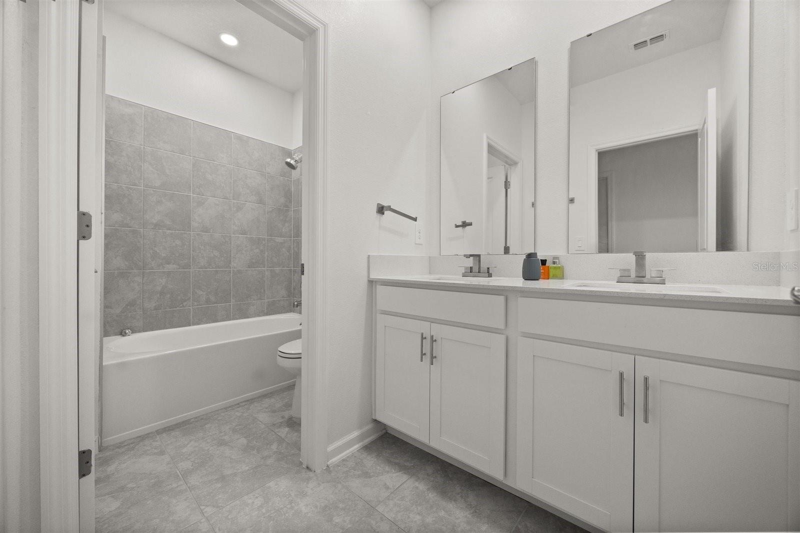 Image 28 of 36 For 11163 Great Rock Street