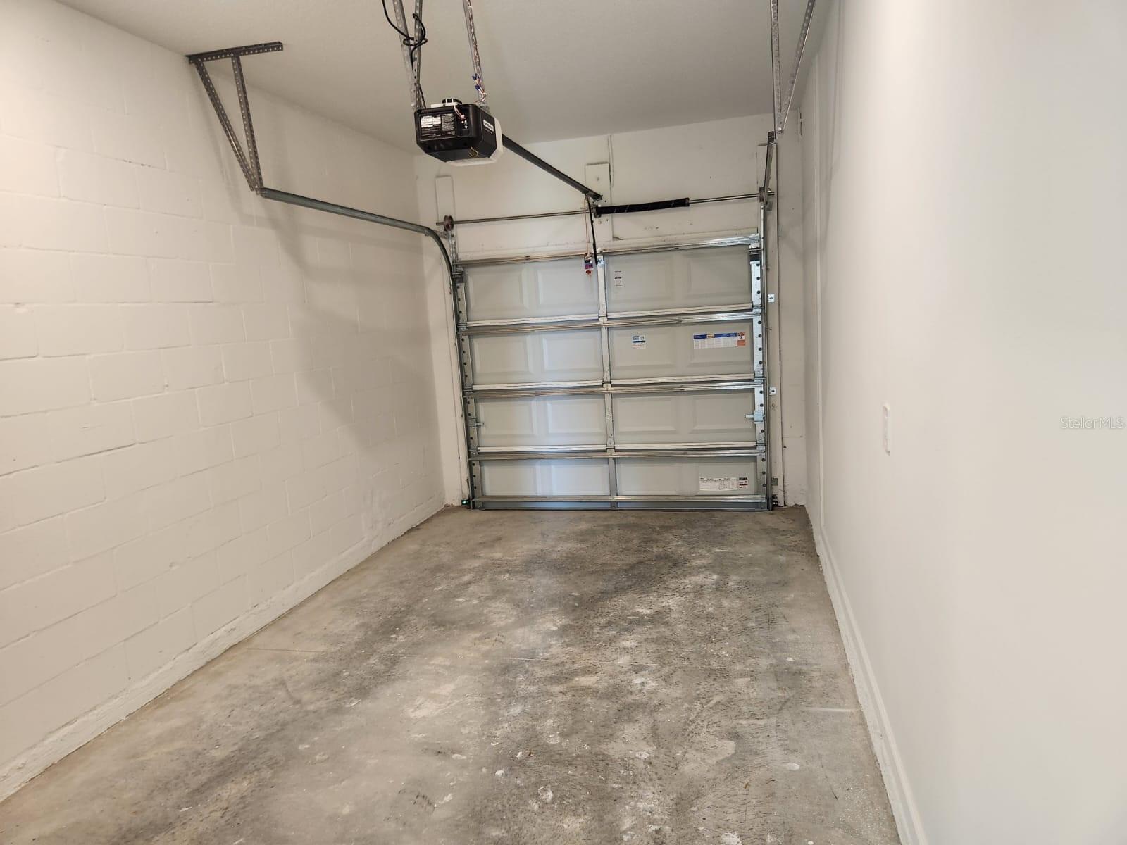 Image 8 of 26 For 3258 Laurent Loop