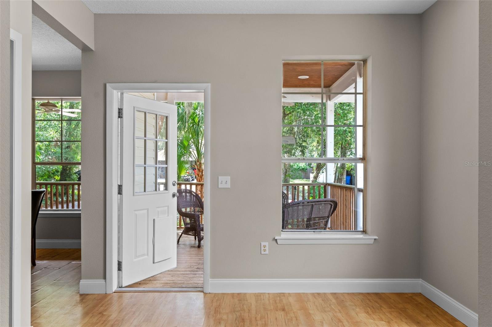 Image 47 of 97 For 560 Fern Street