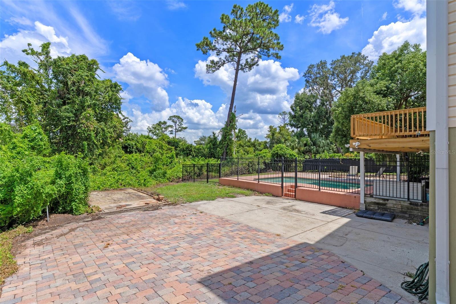 Image 56 of 97 For 560 Fern Street