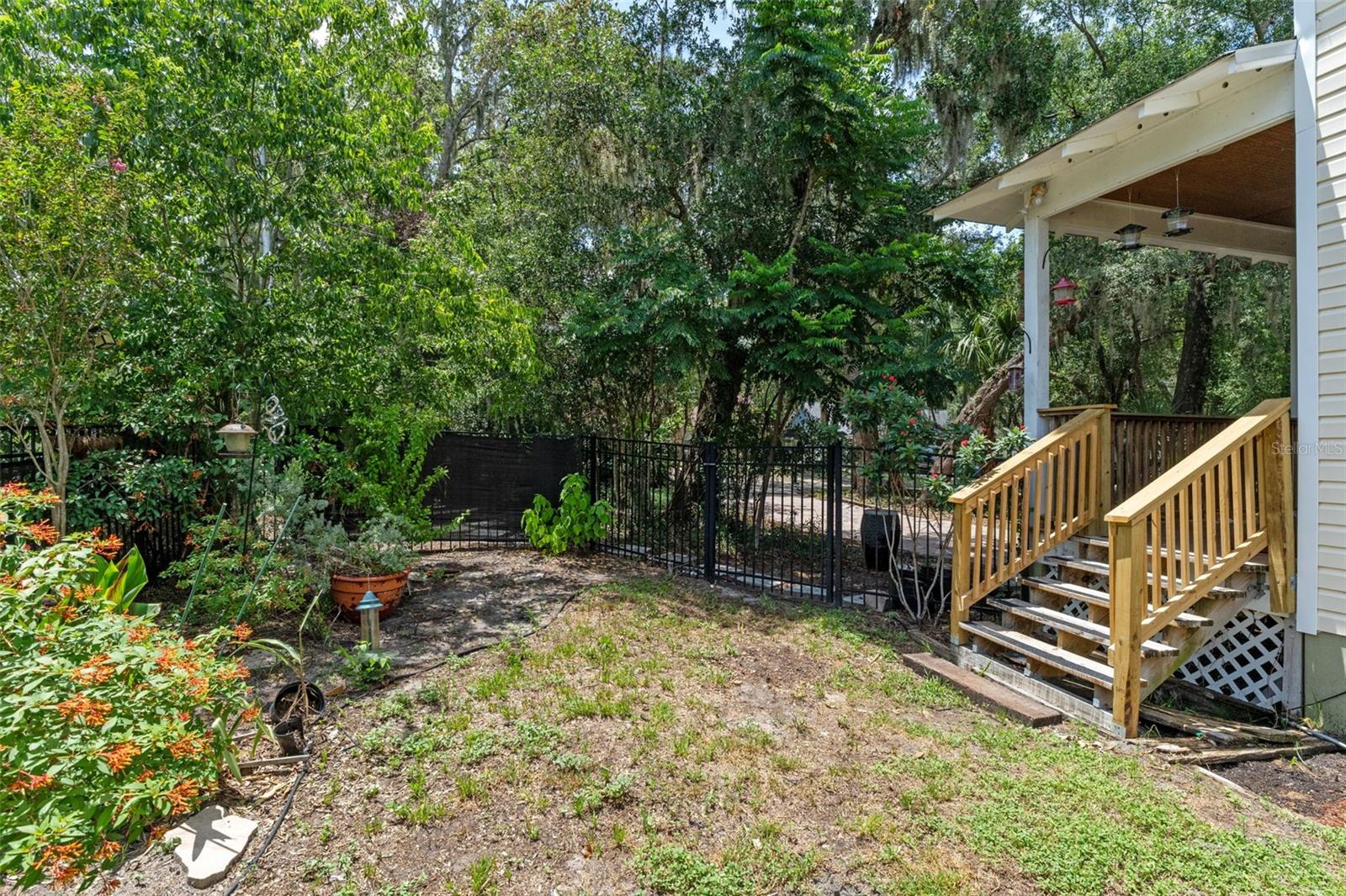 Image 58 of 97 For 560 Fern Street