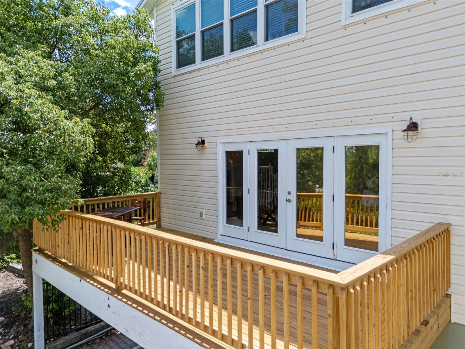 Image 63 of 97 For 560 Fern Street