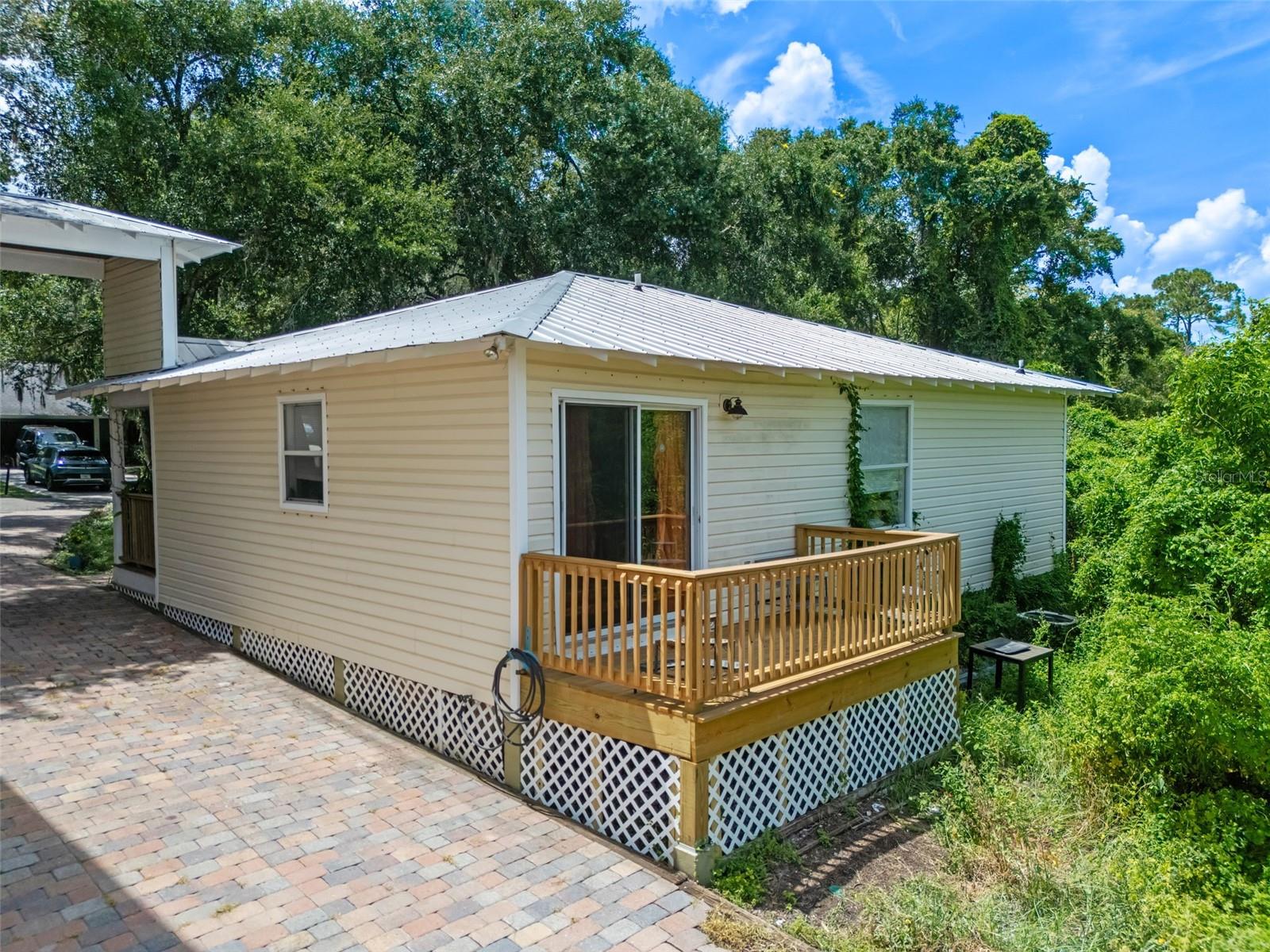 Image 64 of 97 For 560 Fern Street