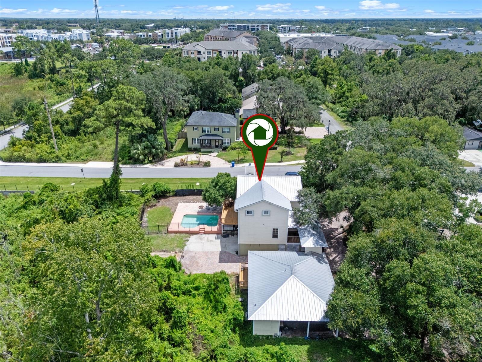 Image 70 of 97 For 560 Fern Street