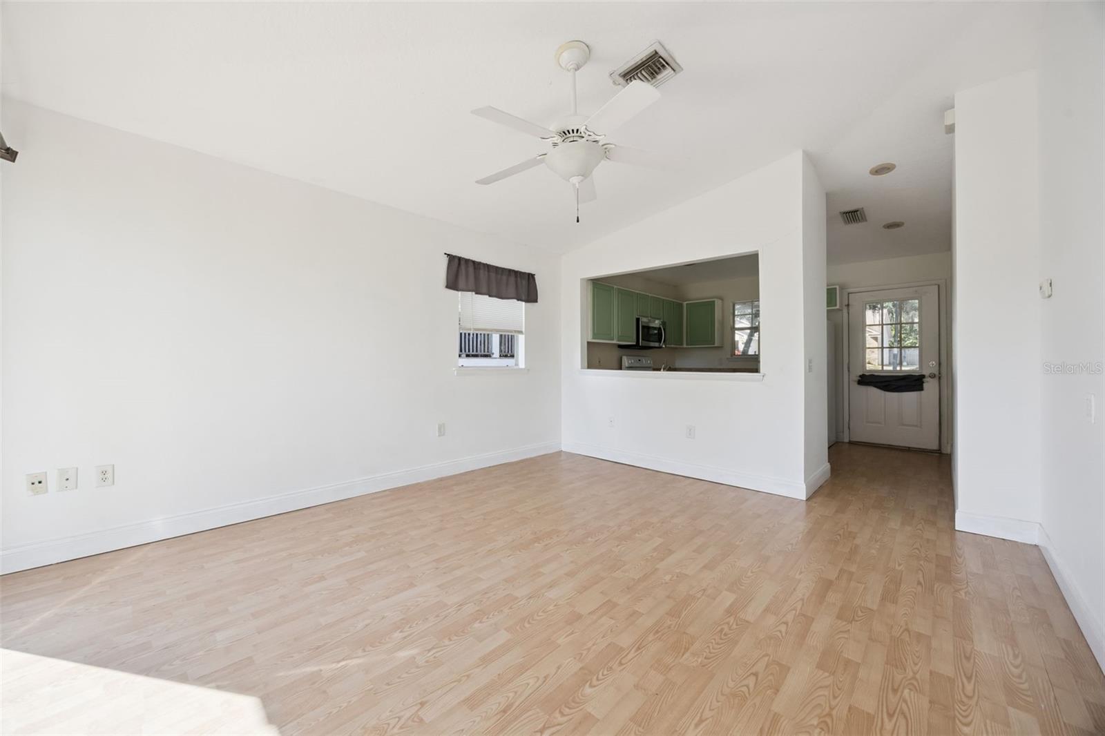 Image 79 of 97 For 560 Fern Street