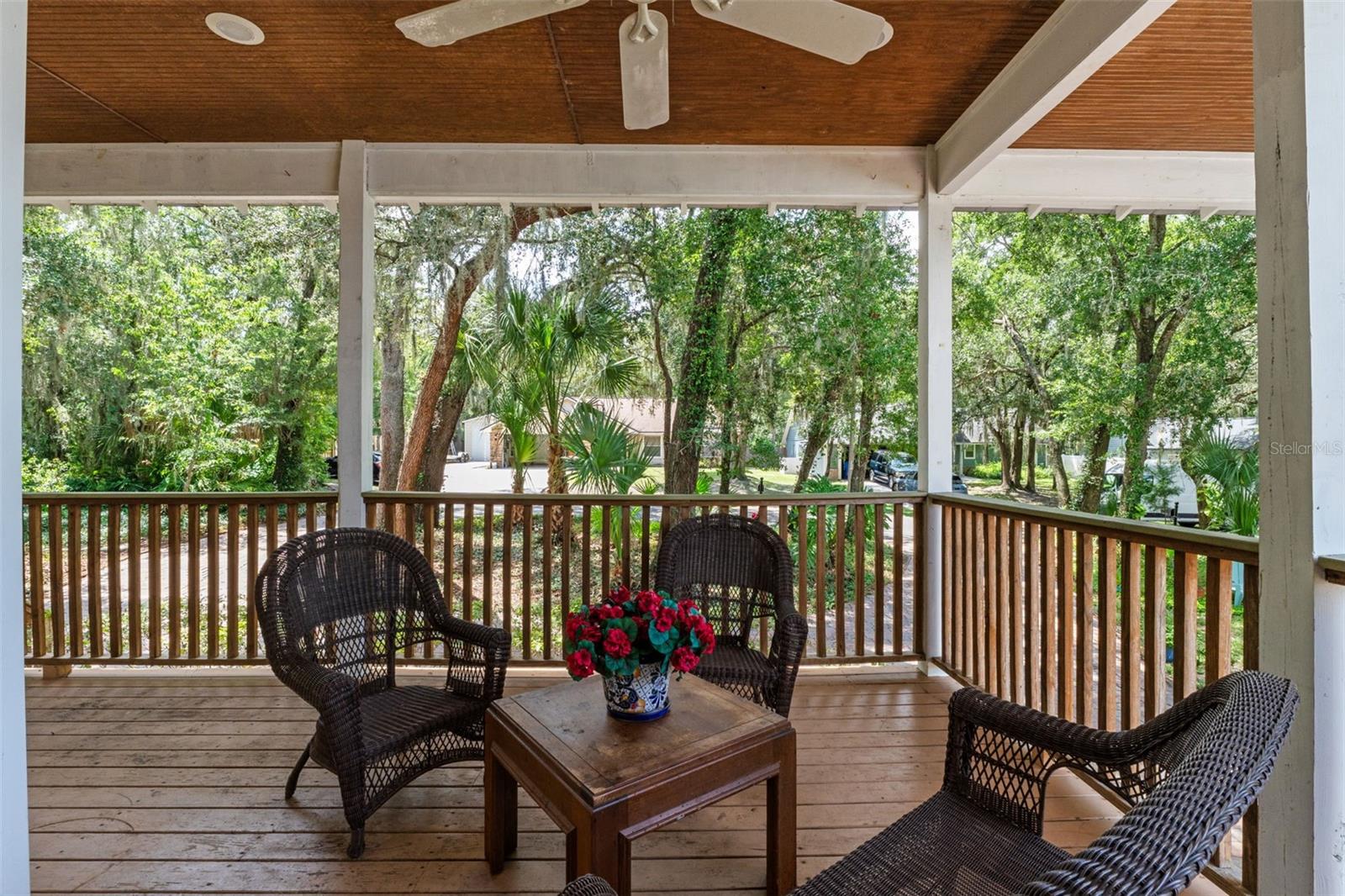 Image 9 of 97 For 560 Fern Street