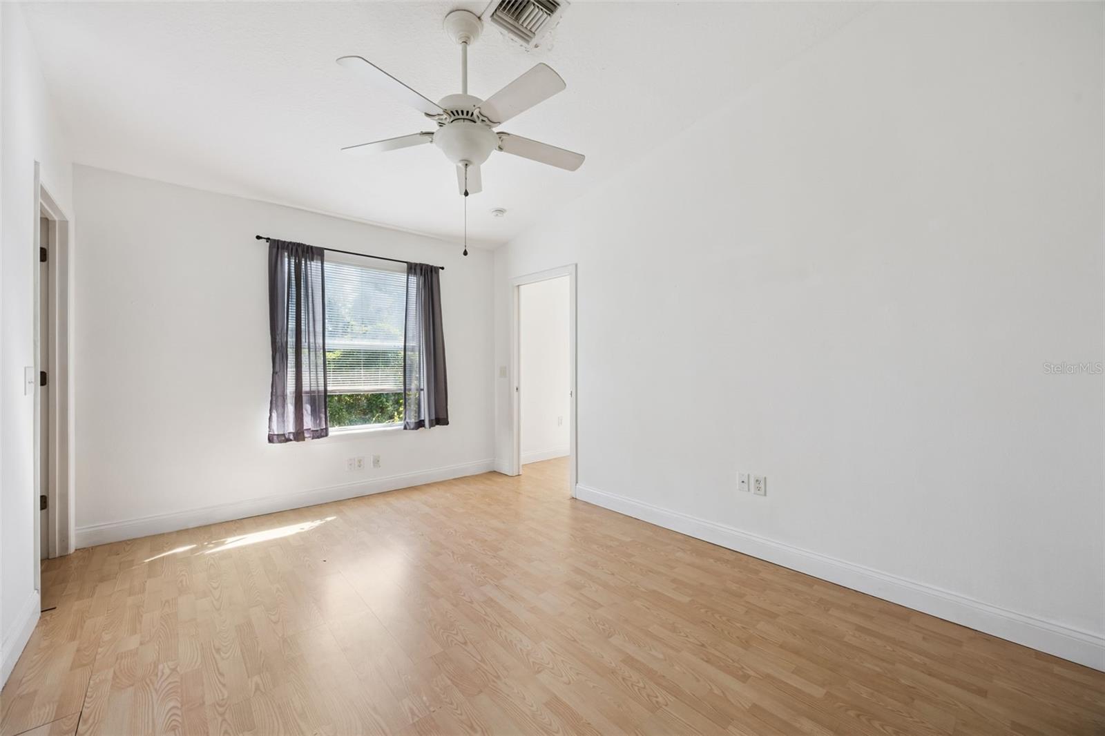 Image 92 of 97 For 560 Fern Street