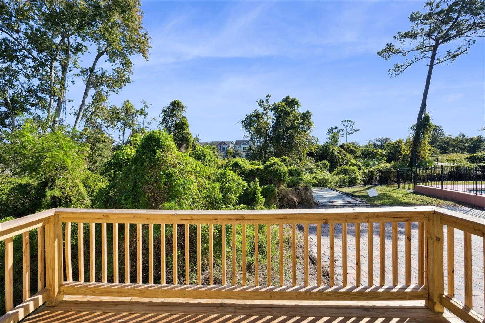 Image 94 of 97 For 560 Fern Street