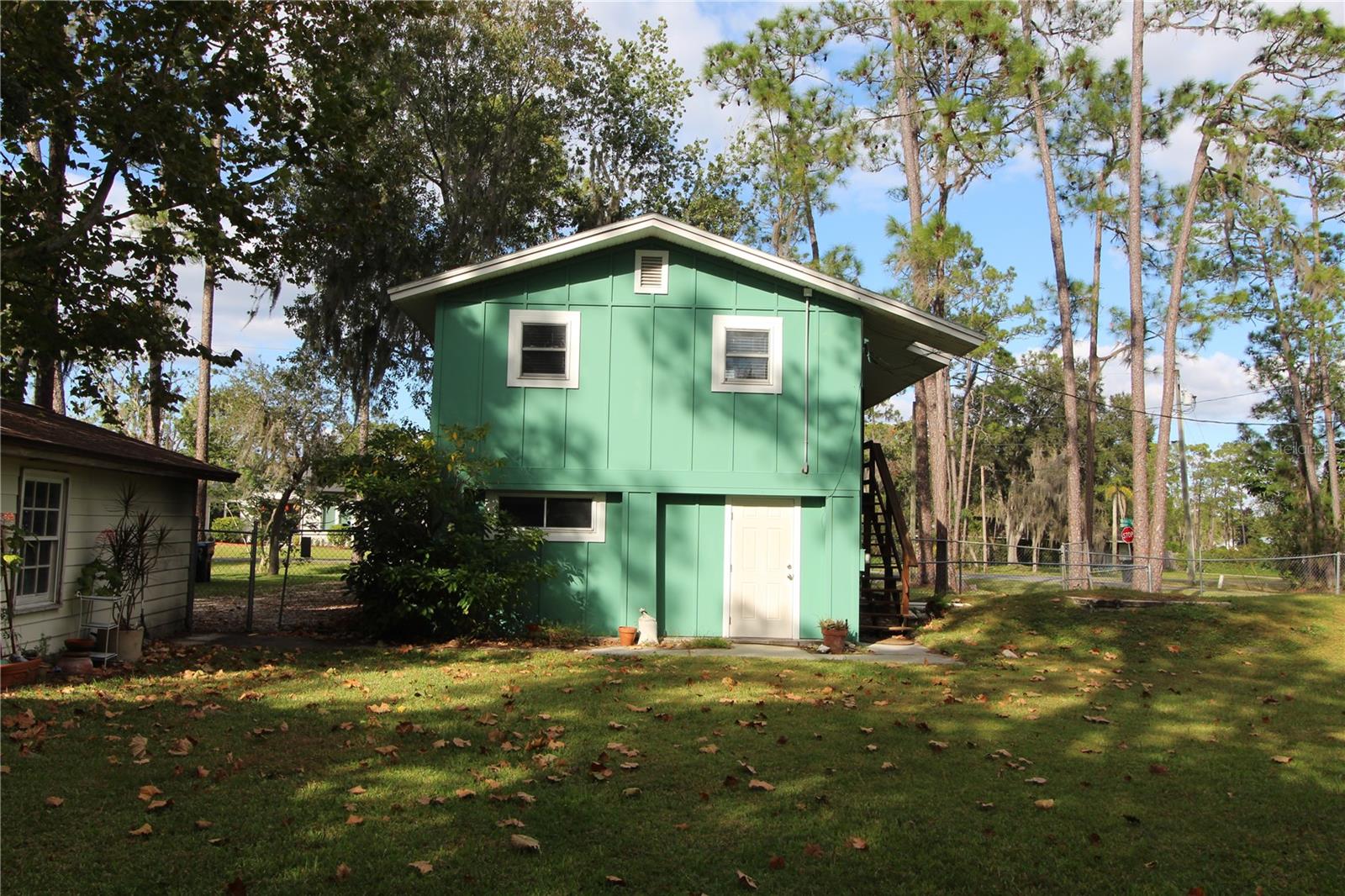 Image 29 of 32 For 14712 Henson Road