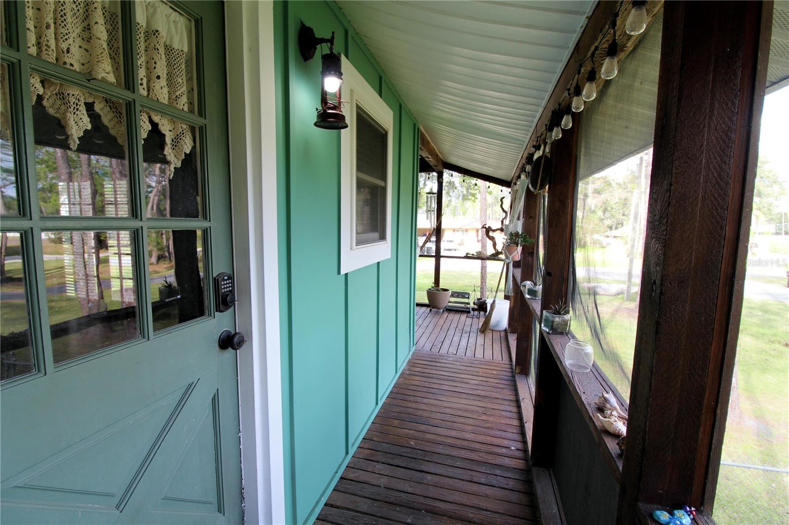 Image 9 of 32 For 14712 Henson Road