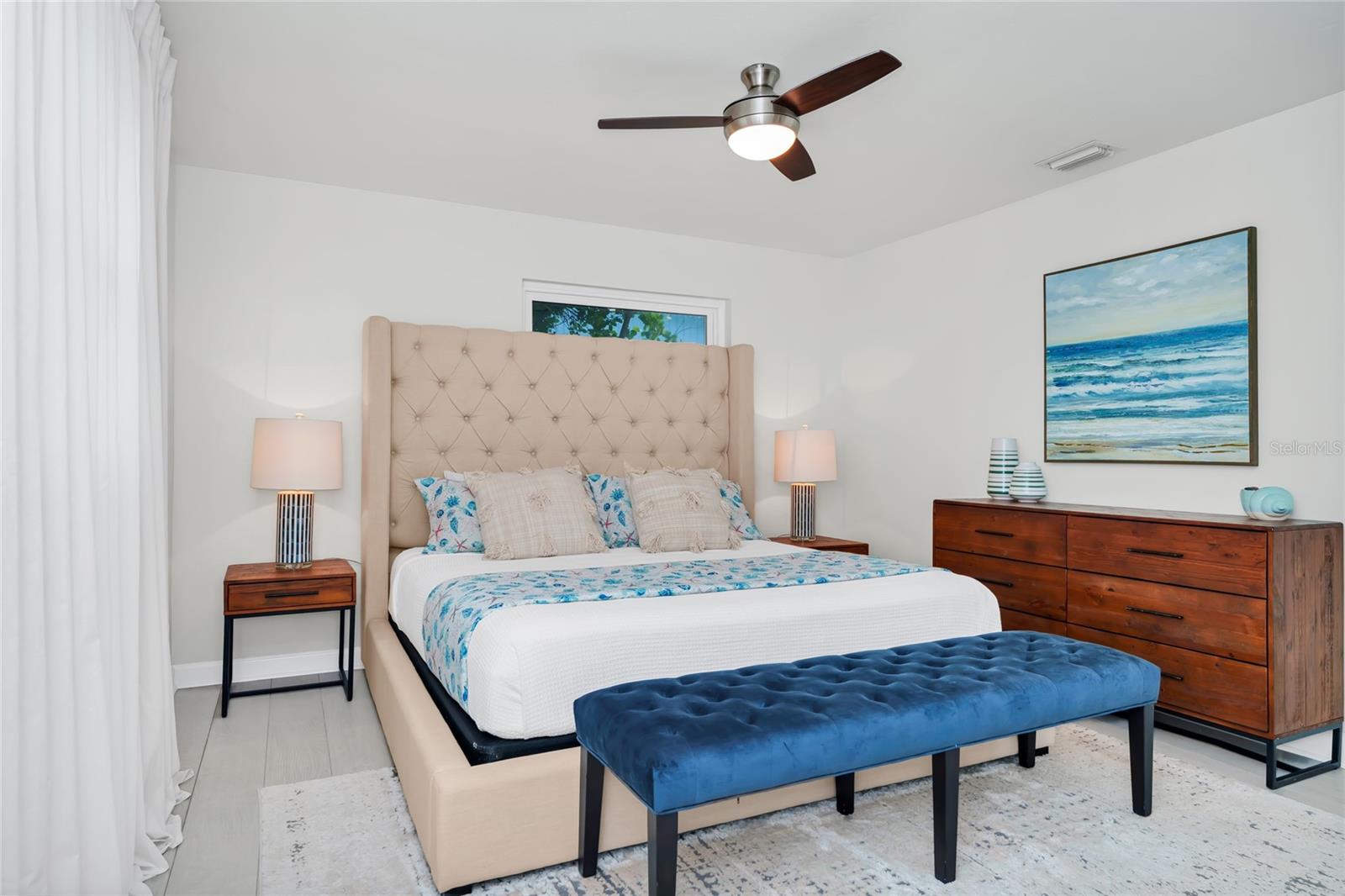 Image 27 of 56 For 363 Harbor Dr