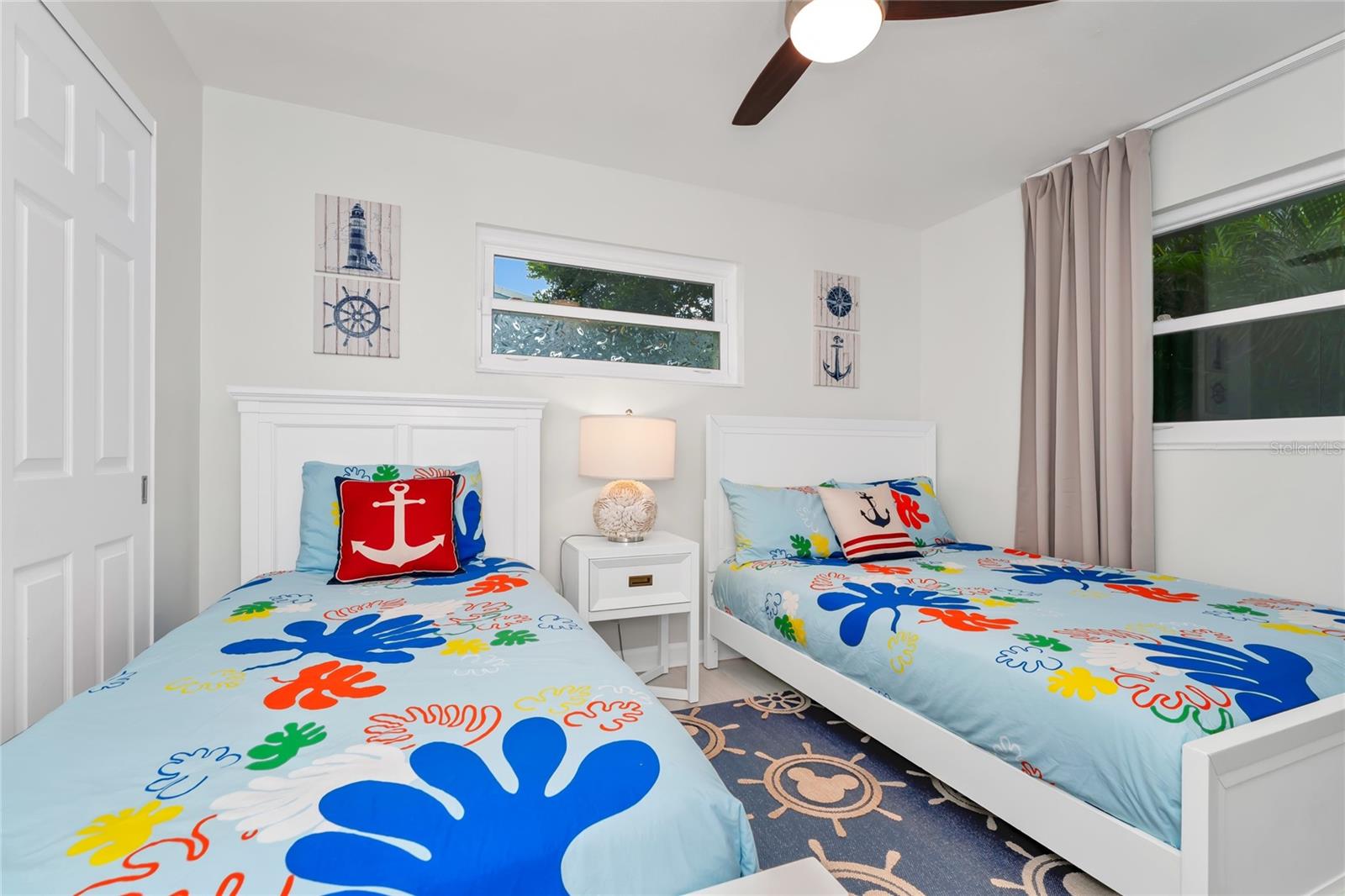 Image 38 of 56 For 363 Harbor Dr