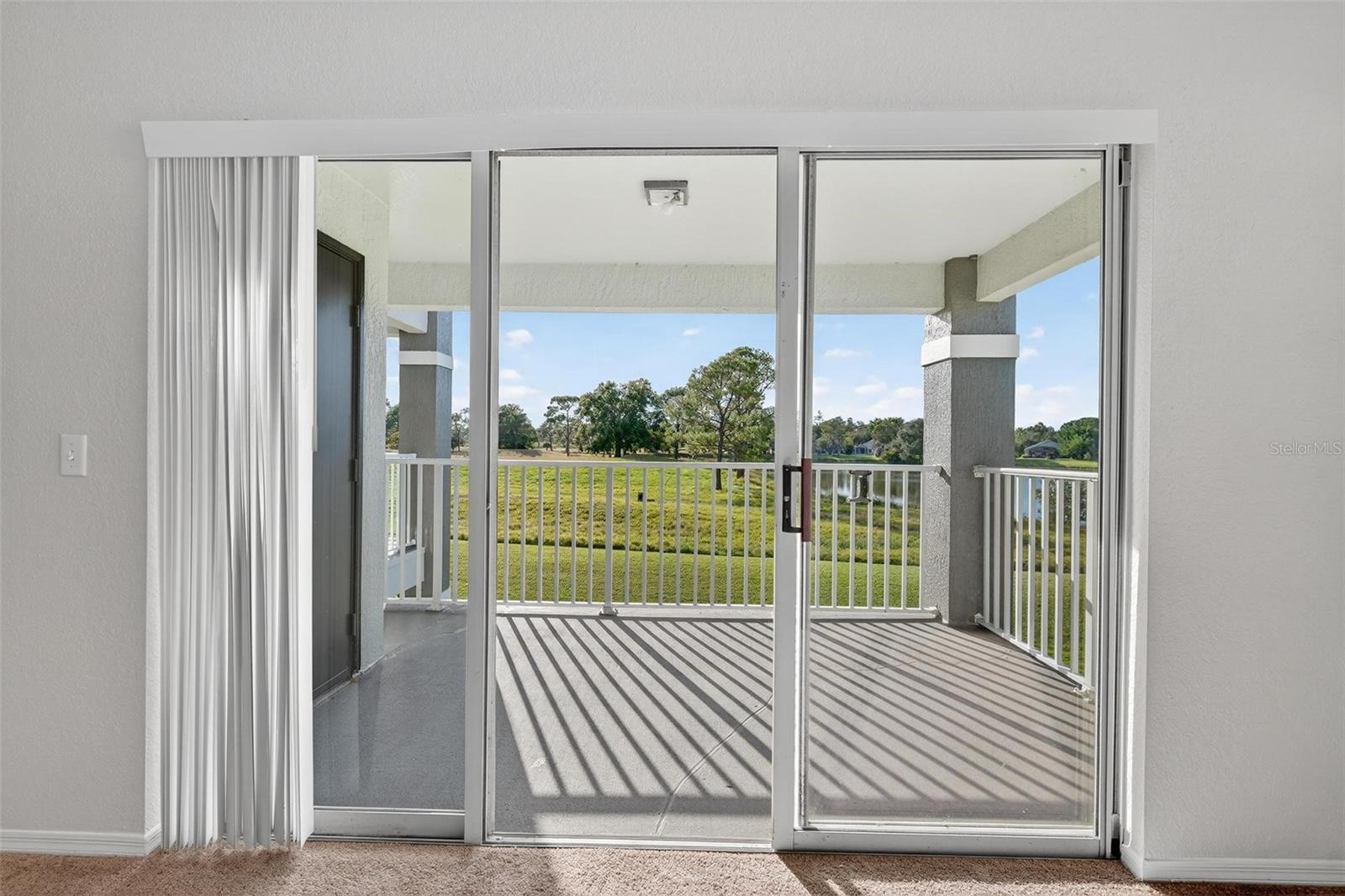 Image 13 of 56 For 13917 Fairway Island Drive S