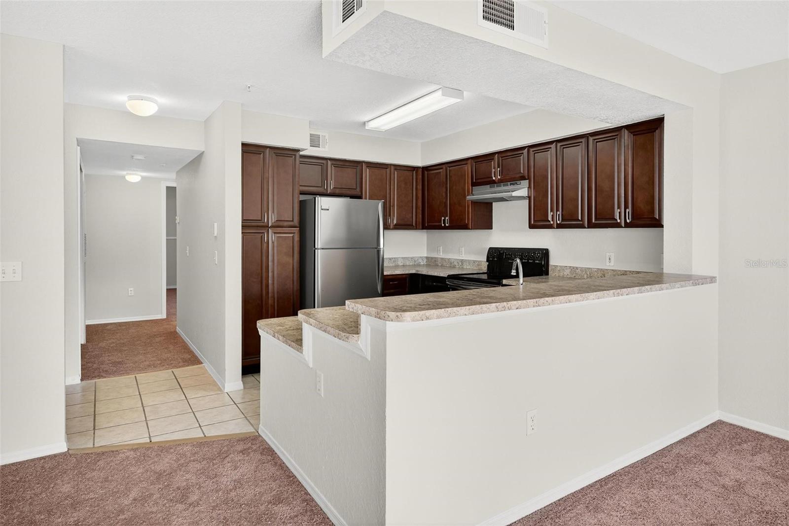 Image 17 of 56 For 13917 Fairway Island Drive S