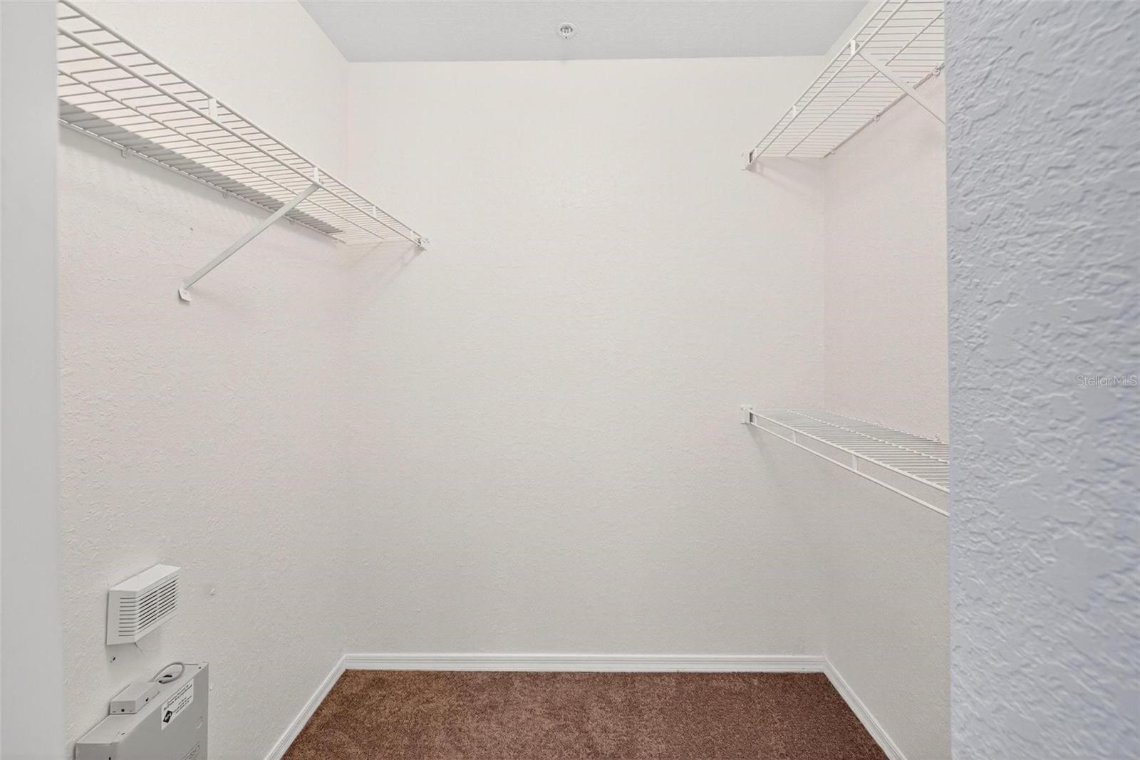 Image 39 of 56 For 13917 Fairway Island Drive S