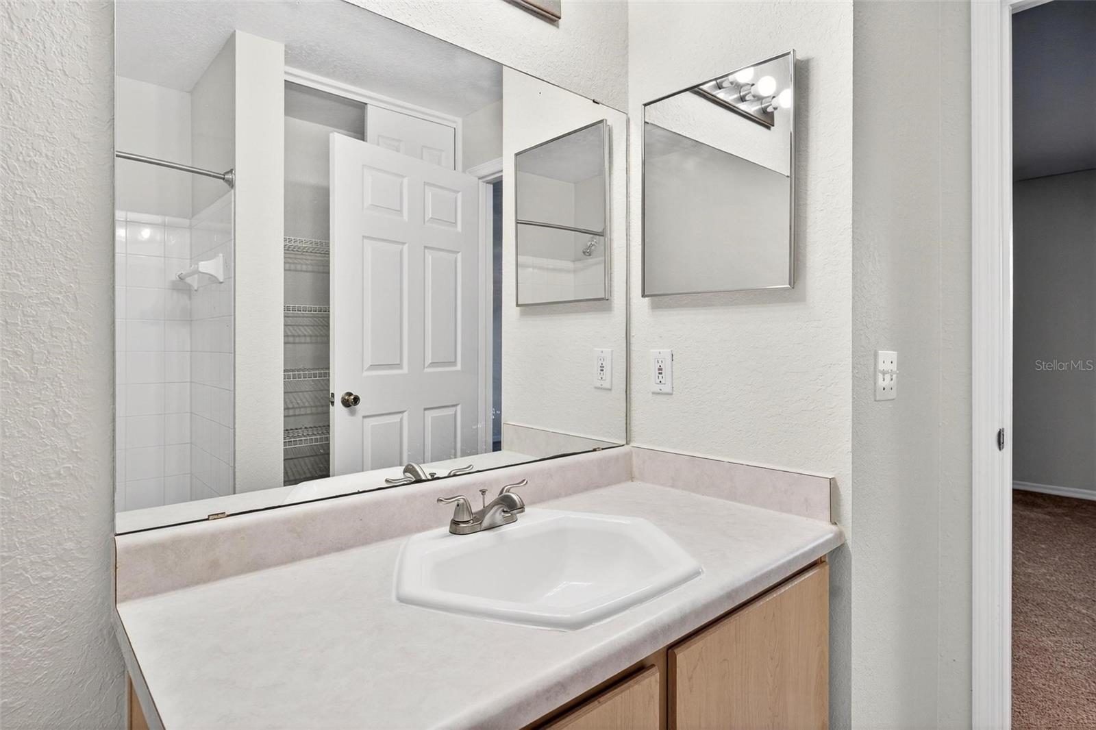 Image 44 of 56 For 13917 Fairway Island Drive S