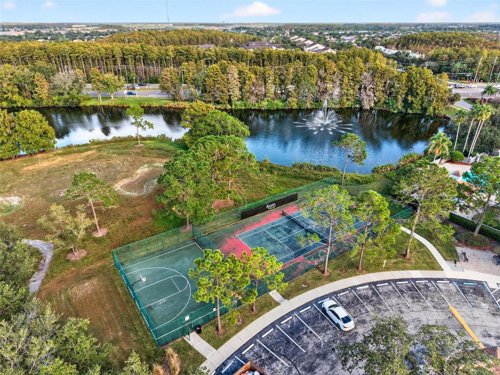 Image 51 of 56 For 13917 Fairway Island Drive S