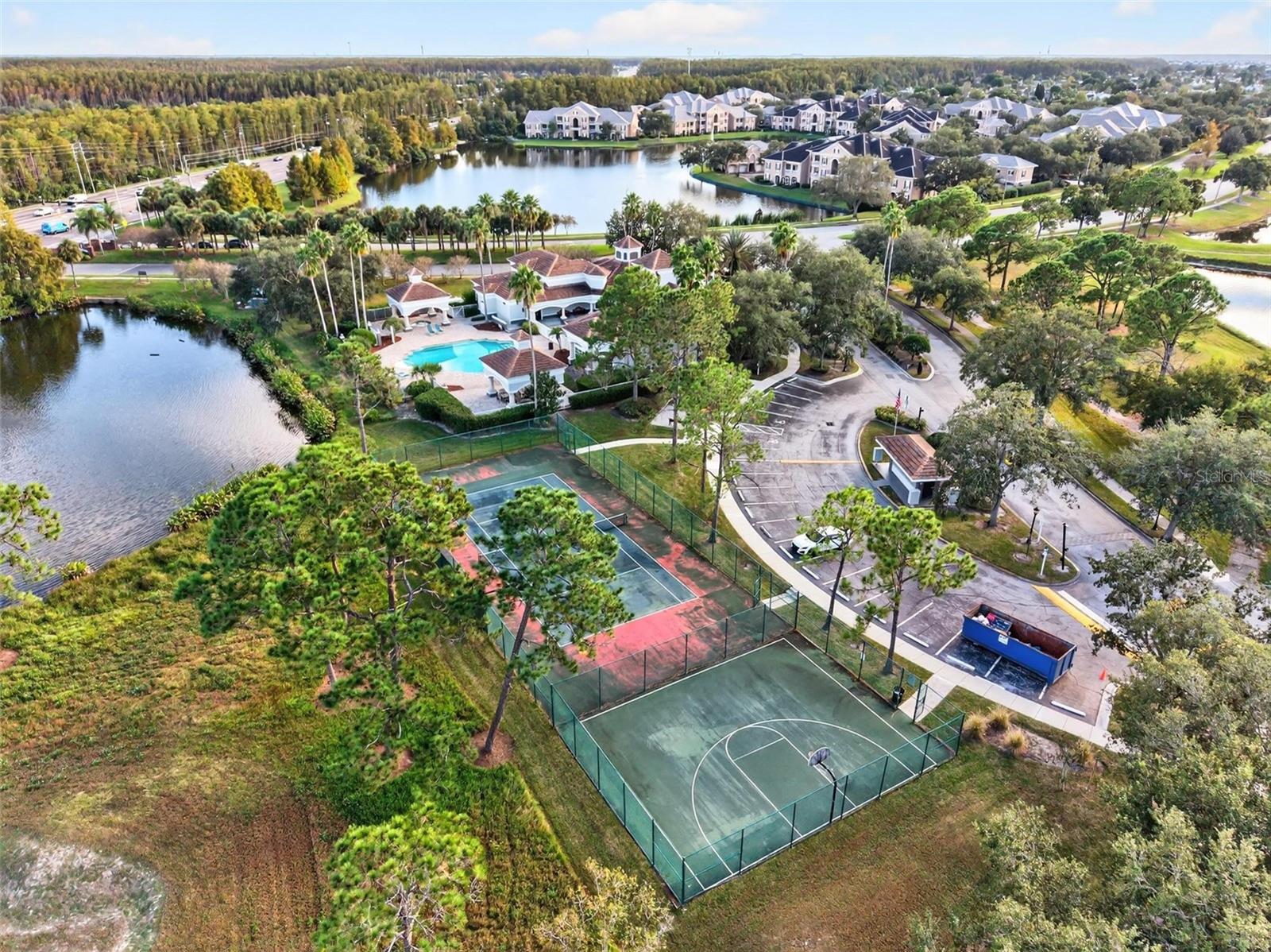 Image 52 of 56 For 13917 Fairway Island Drive S