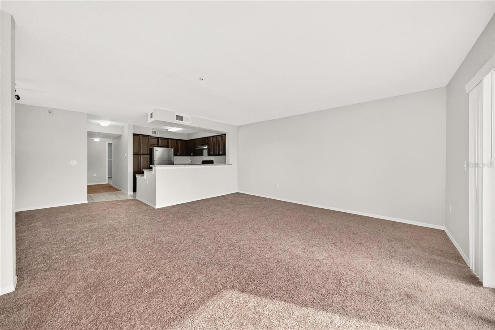 Image 7 of 56 For 13917 Fairway Island Drive S