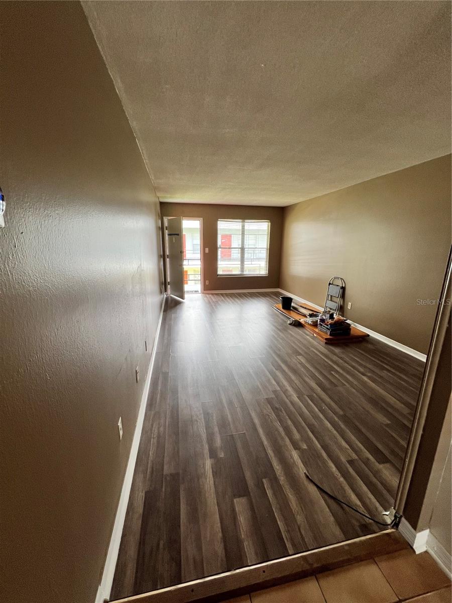 Image 3 of 7 For 4328 Edgewater Drive E205