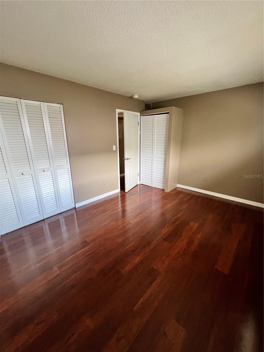 Image 4 of 7 For 4328 Edgewater Drive E205