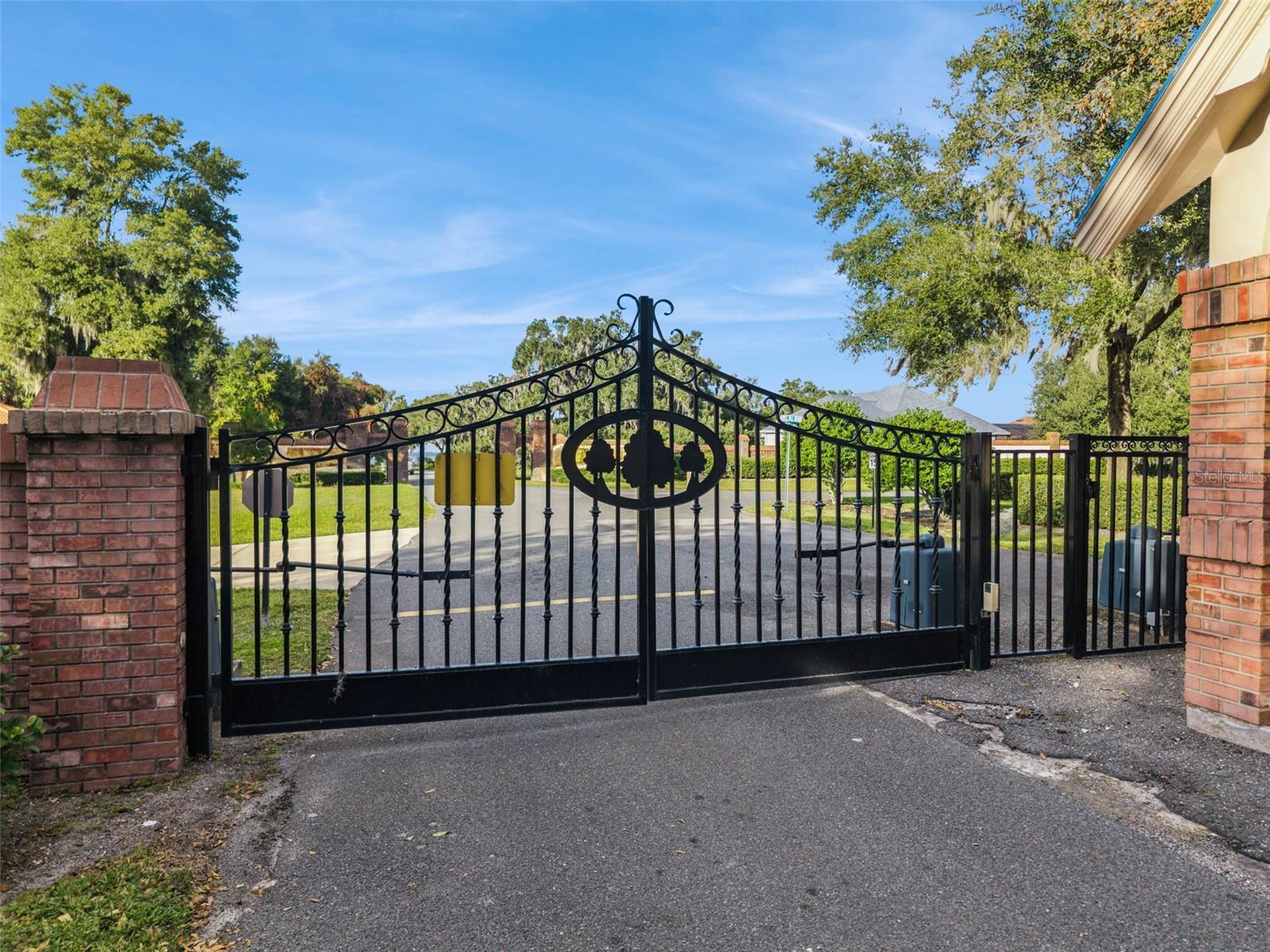 Image 4 of 34 For 705 Newell Hill Road