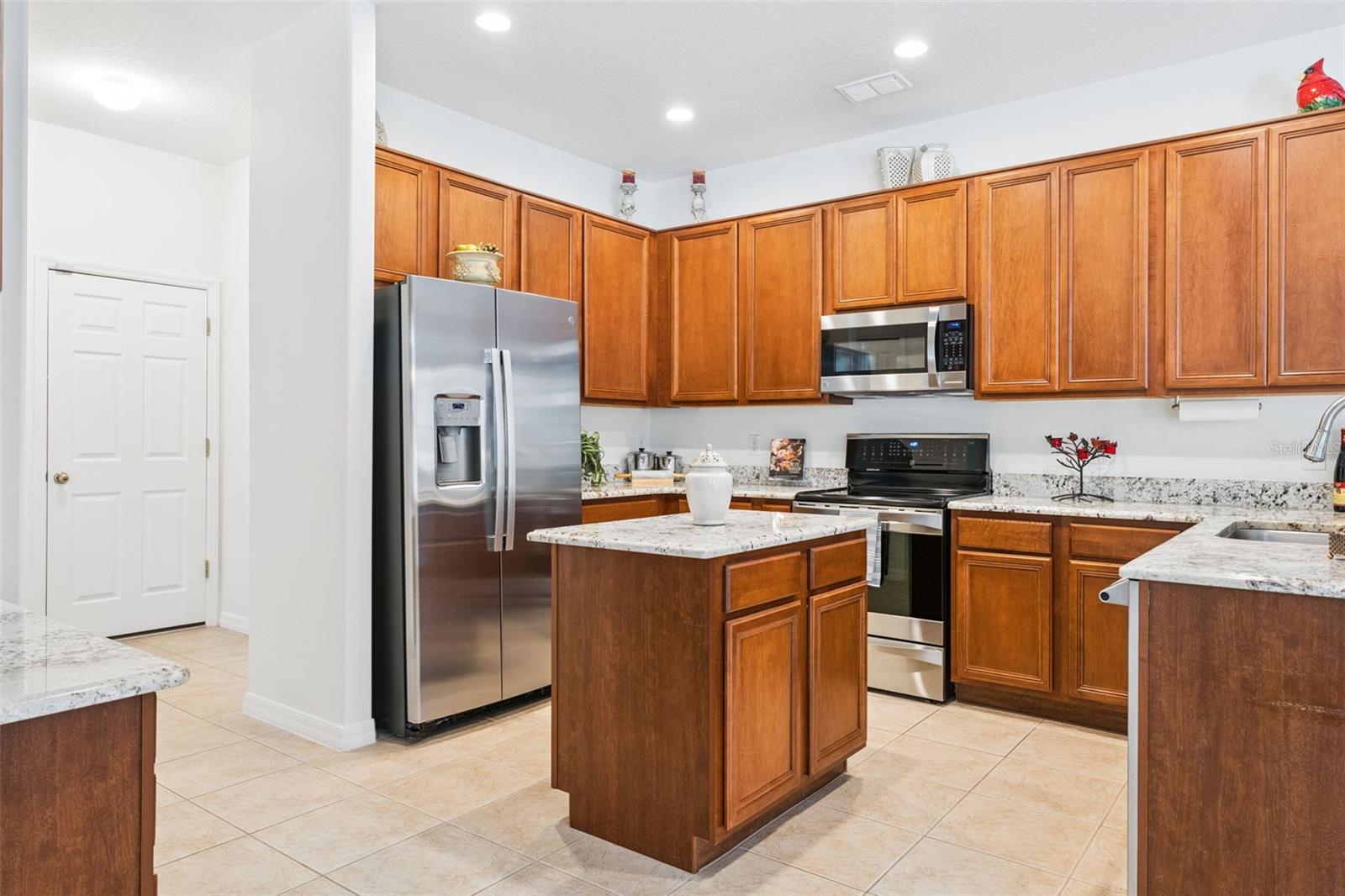 Image 13 of 33 For 1604 Polk Way