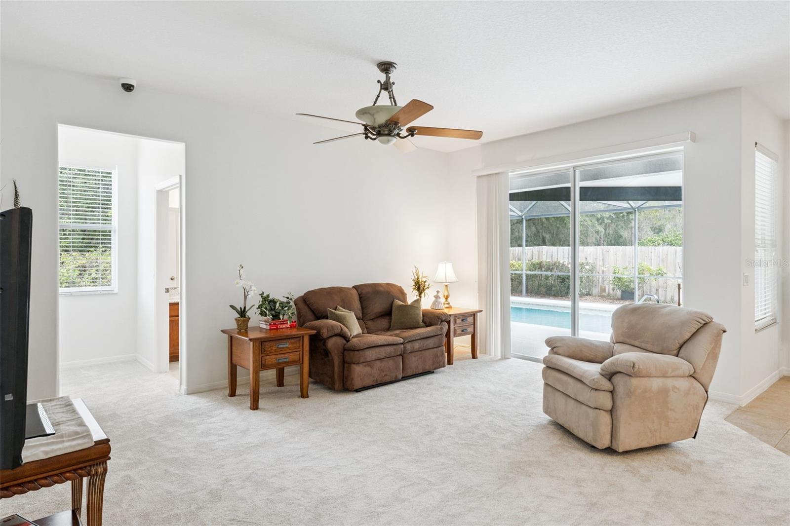 Image 16 of 33 For 1604 Polk Way