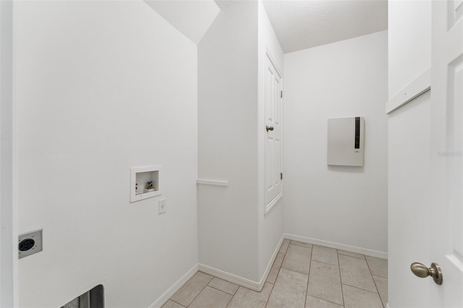 Image 30 of 33 For 1604 Polk Way