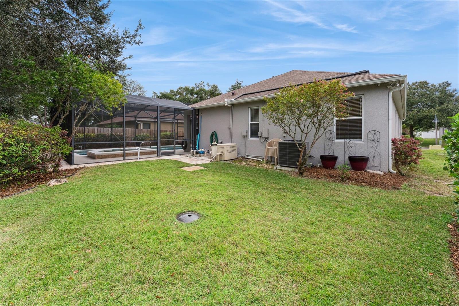 Image 5 of 33 For 1604 Polk Way