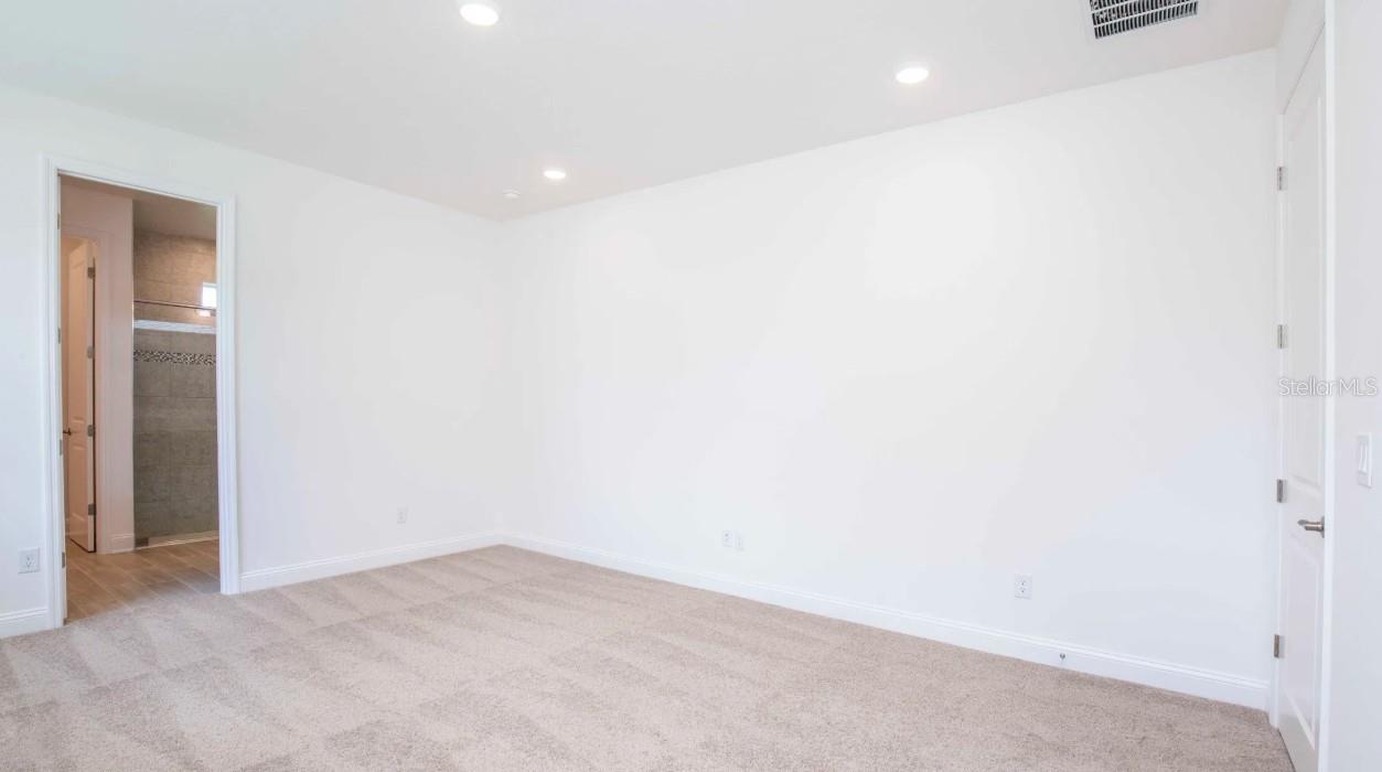 Image 10 of 26 For 851 Hawthorne Berry Road