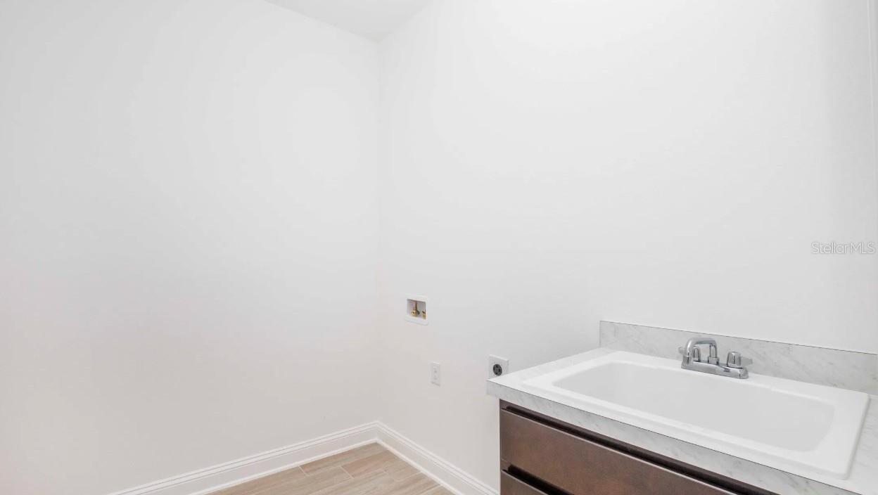 Image 16 of 26 For 851 Hawthorne Berry Road