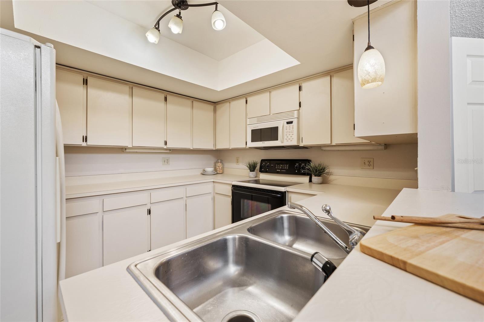 Image 11 of 35 For 2025 Sylvester Road N312