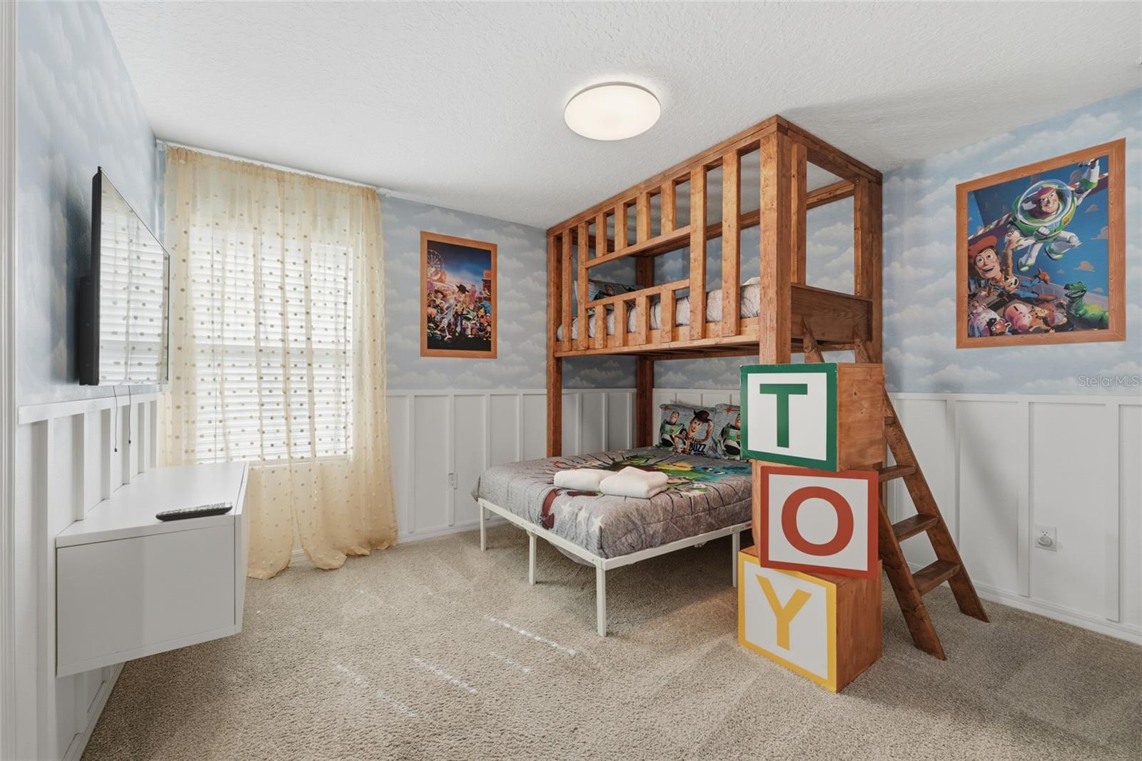 Image 21 of 25 For 8967 Amelia Downs Trail