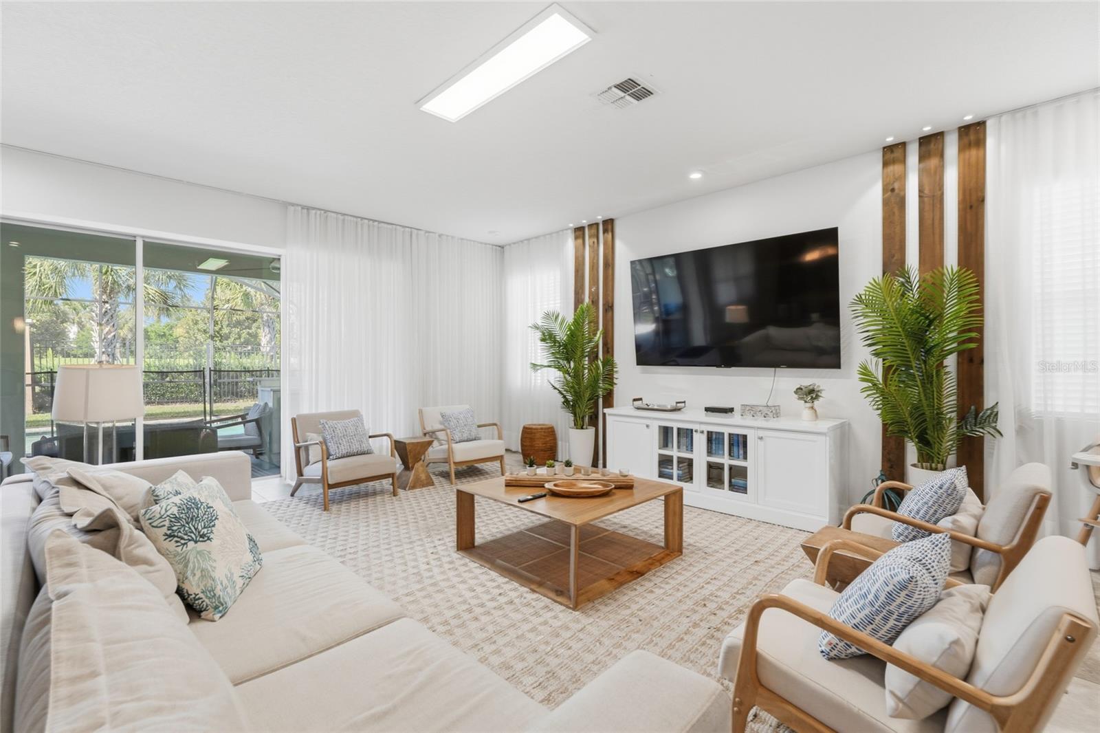 Image 7 of 25 For 8967 Amelia Downs Trail