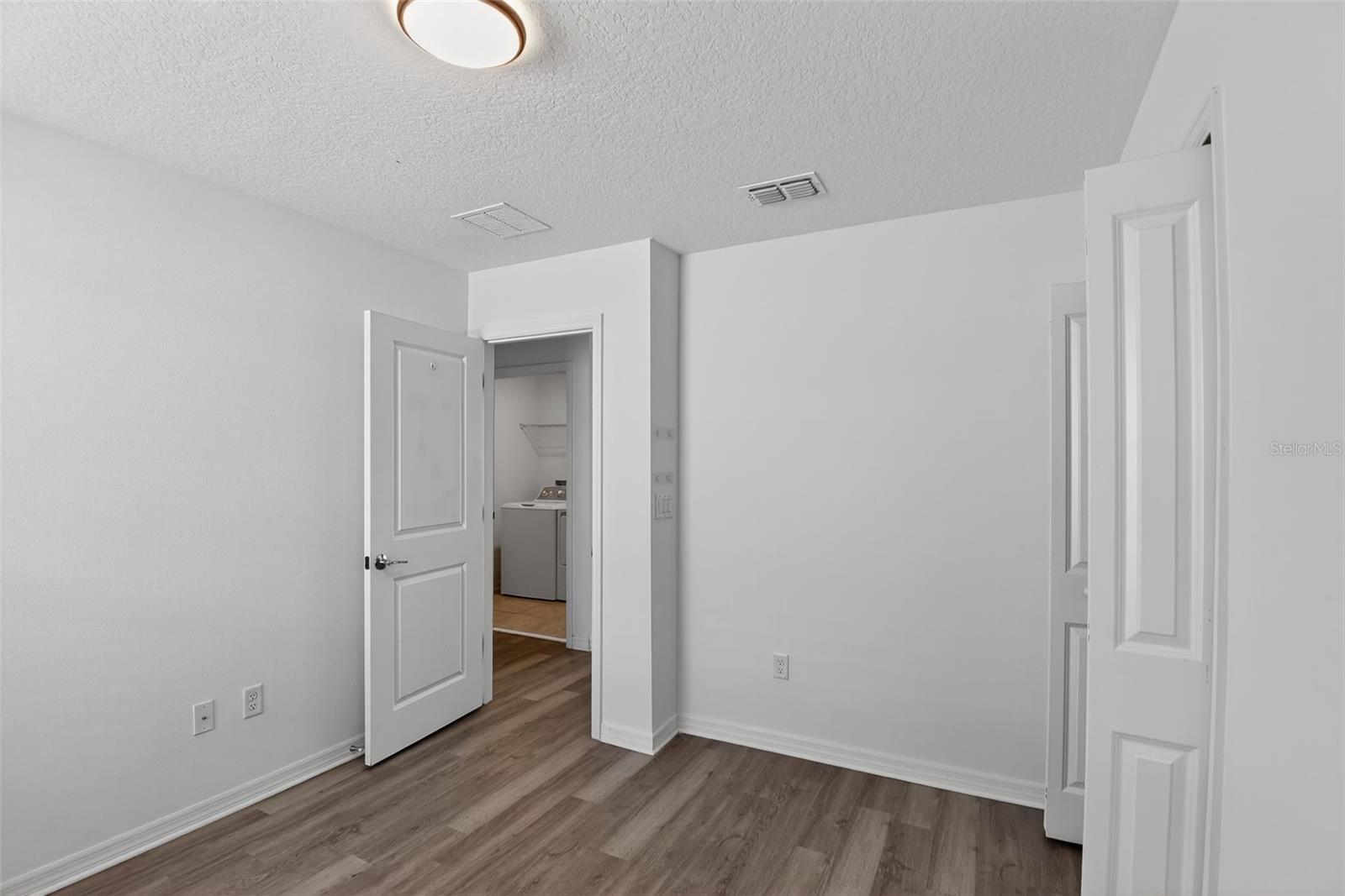 Image 19 of 31 For 1275 Sand Trap Court