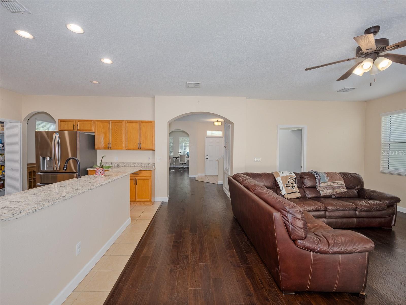 Image 14 of 42 For 1804 Grand Rue Drive