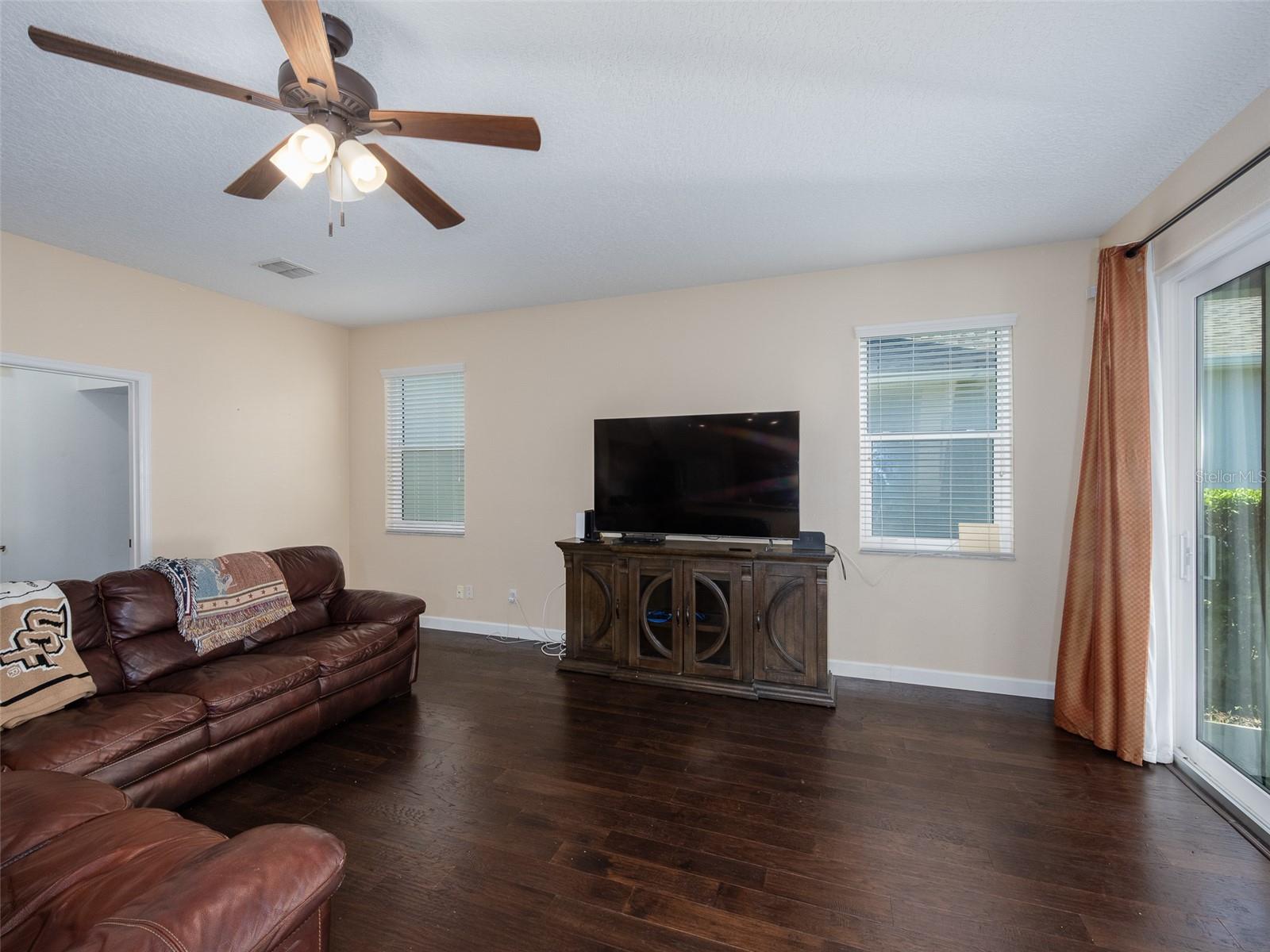 Image 16 of 42 For 1804 Grand Rue Drive