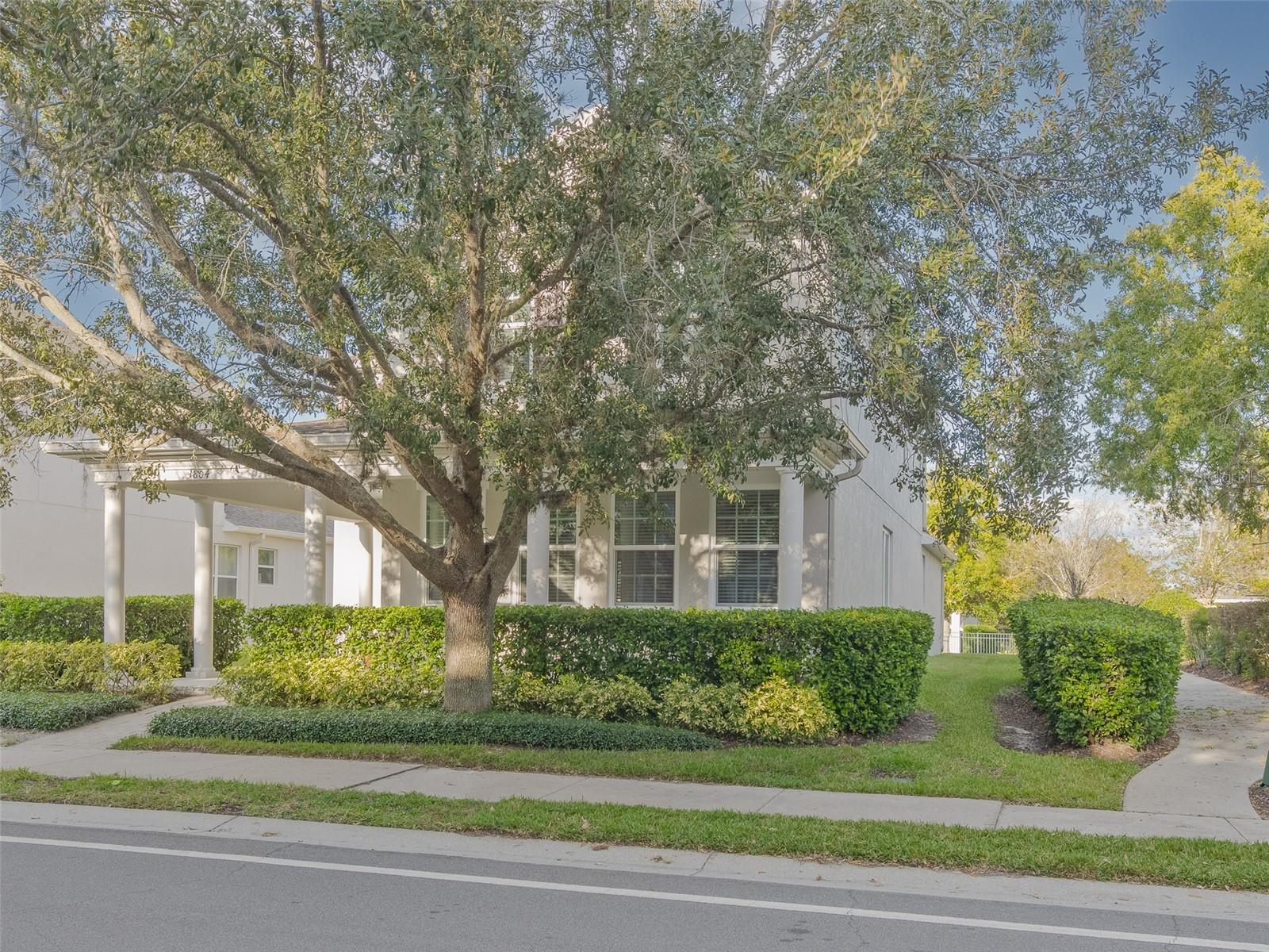 Image 3 of 42 For 1804 Grand Rue Drive