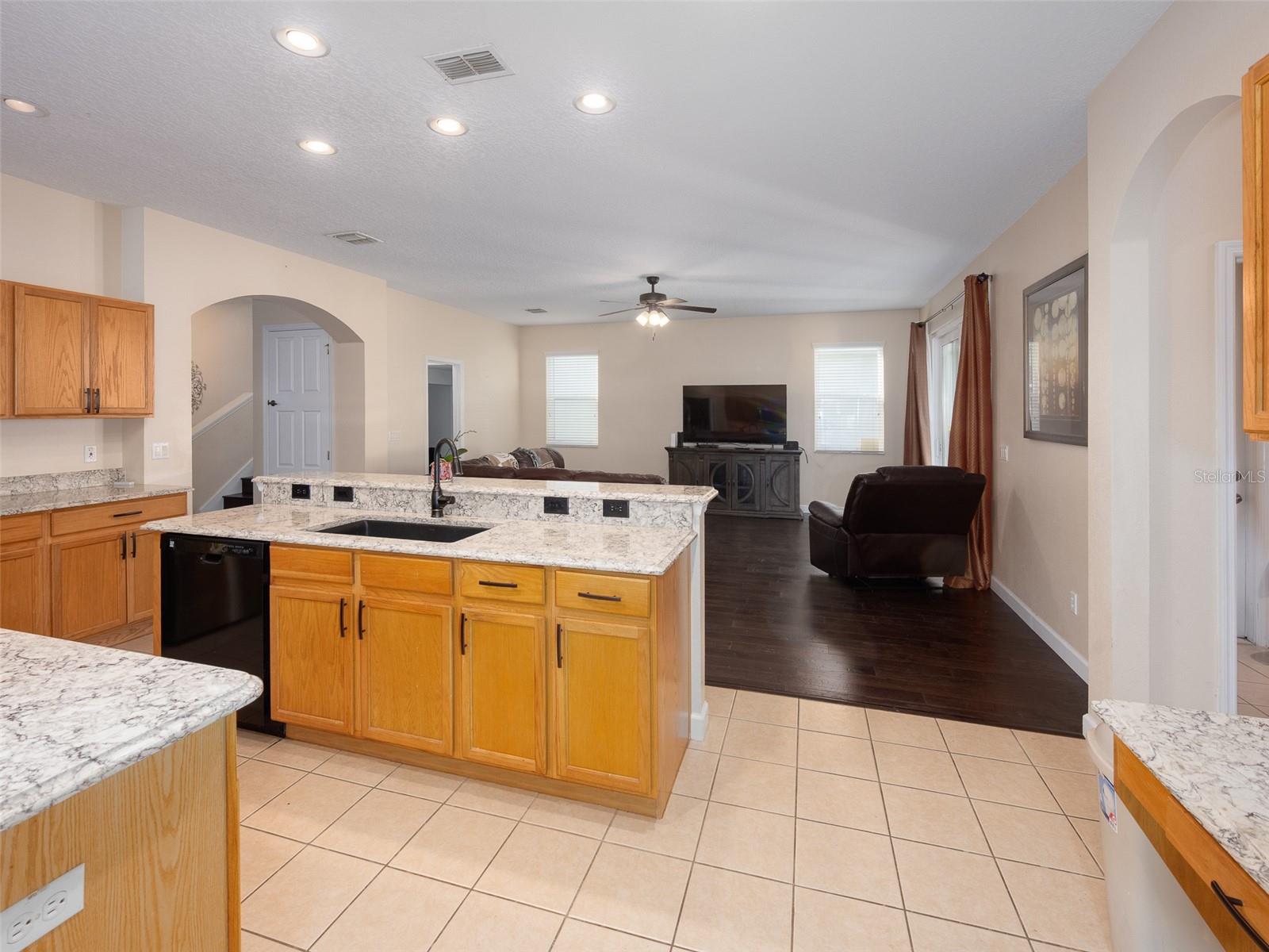 Image 9 of 42 For 1804 Grand Rue Drive