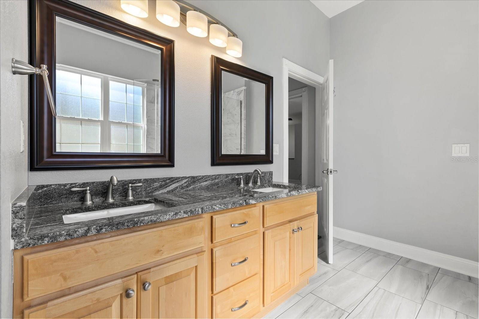 Image 12 of 20 For 11411 Sw 139th Place