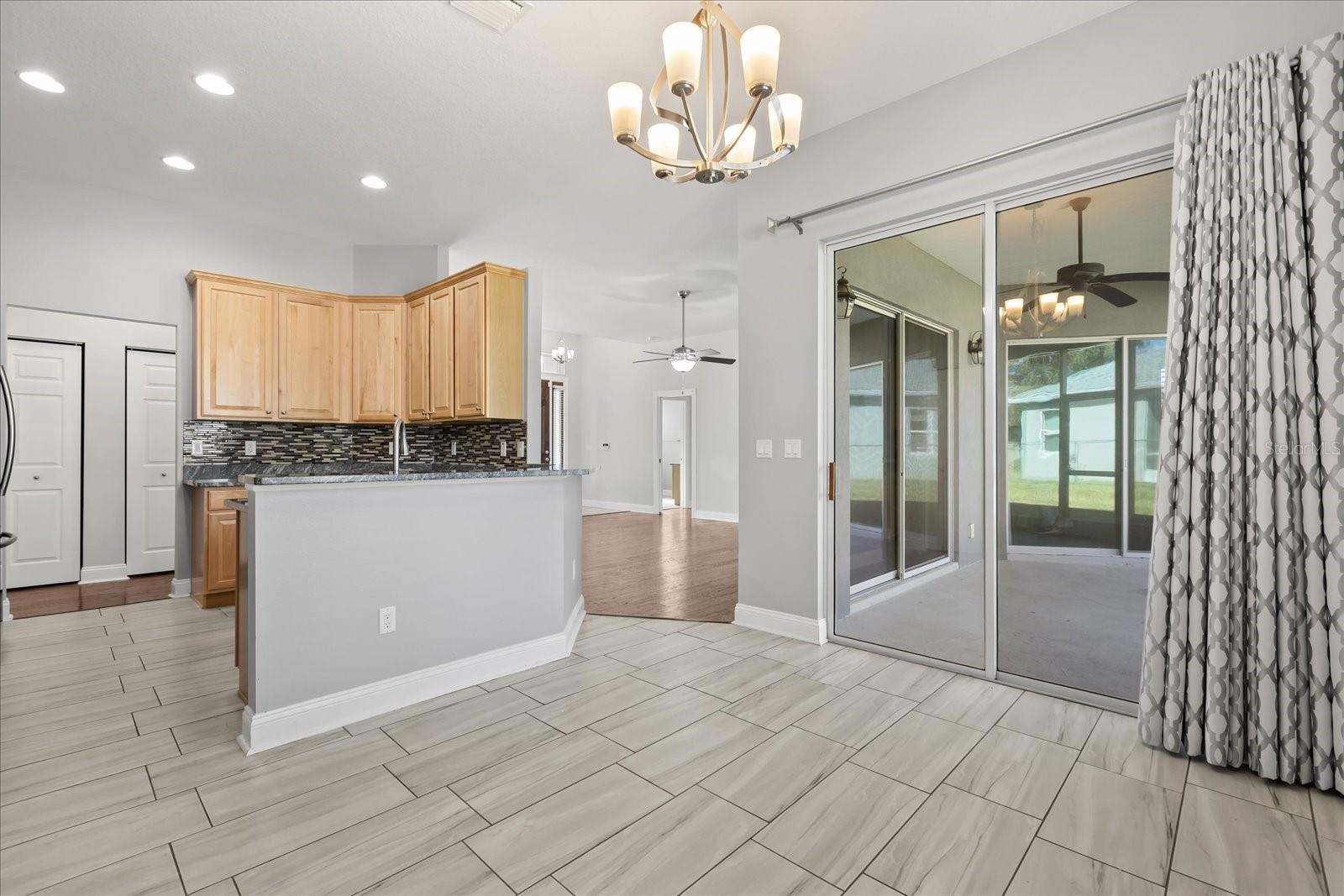 Image 7 of 20 For 11411 Sw 139th Place