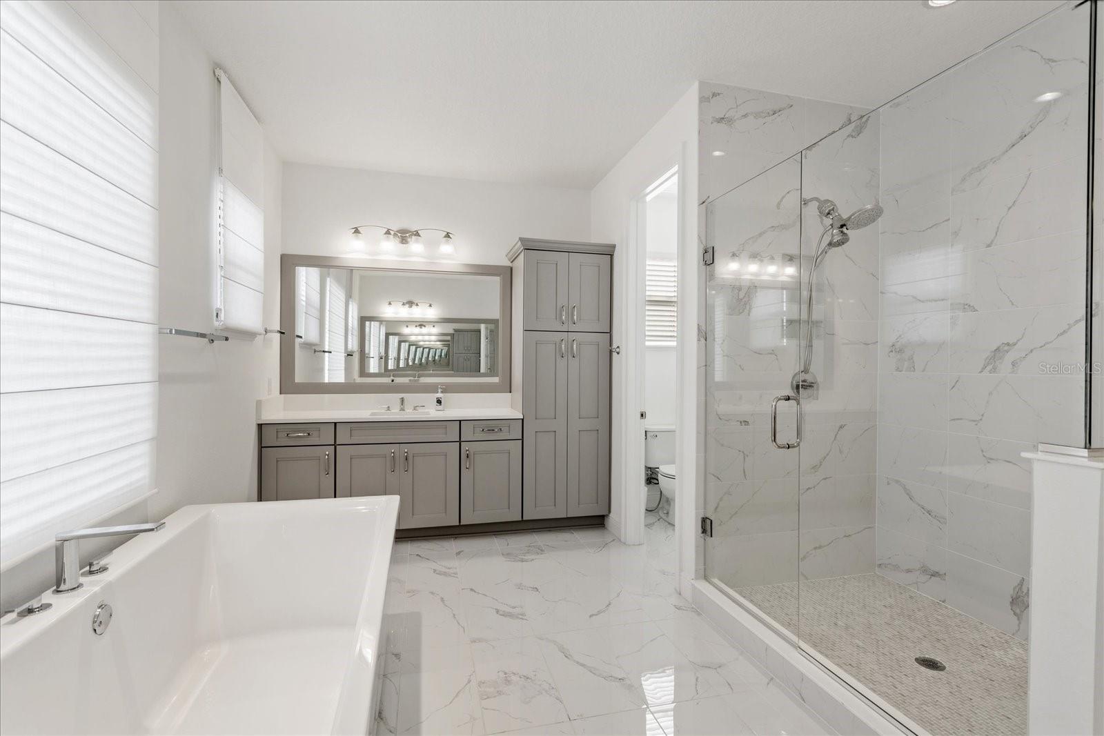 Image 23 of 46 For 15136 Canoe Place