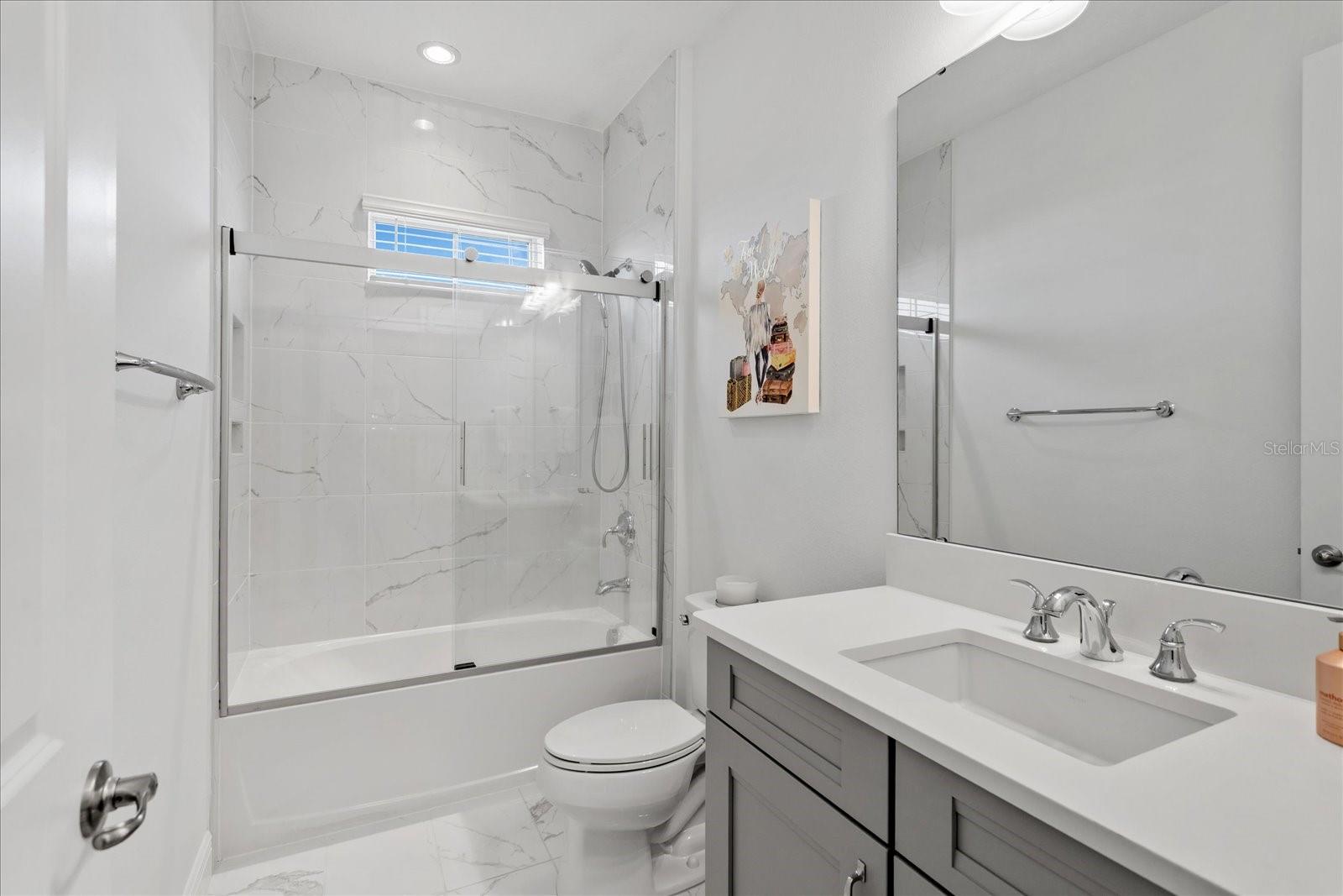 Image 30 of 46 For 15136 Canoe Place