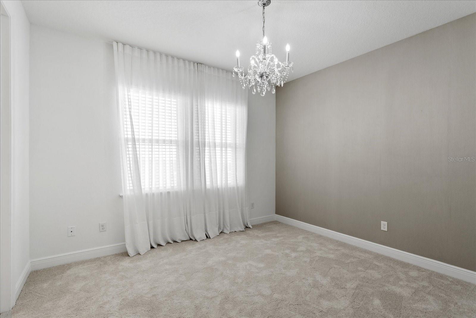 Image 32 of 46 For 15136 Canoe Place