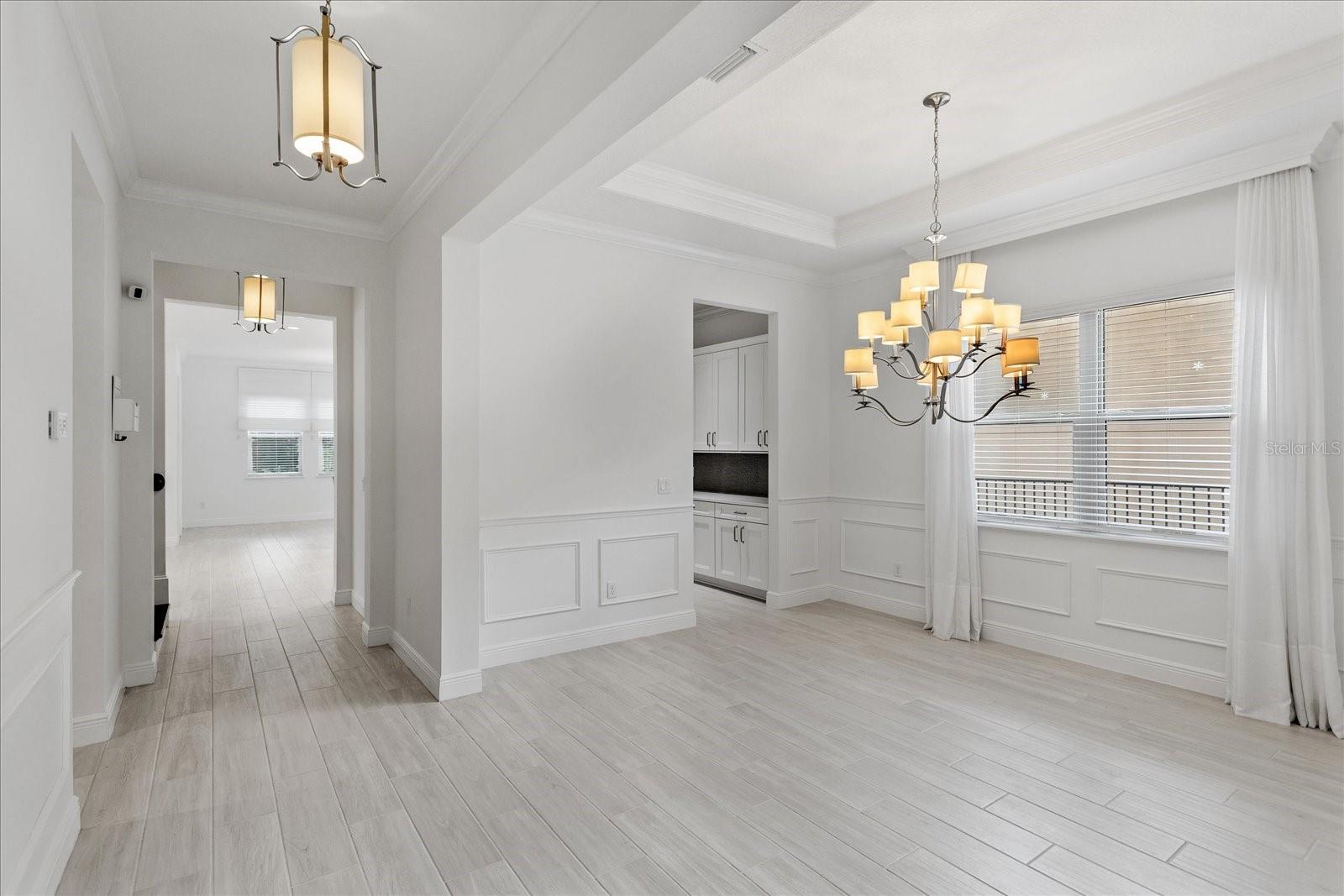 Image 6 of 46 For 15136 Canoe Place