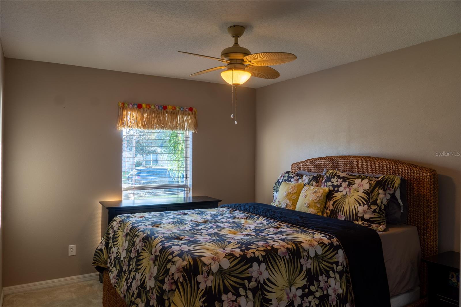 Image 12 of 26 For 952 Leyburn Drive